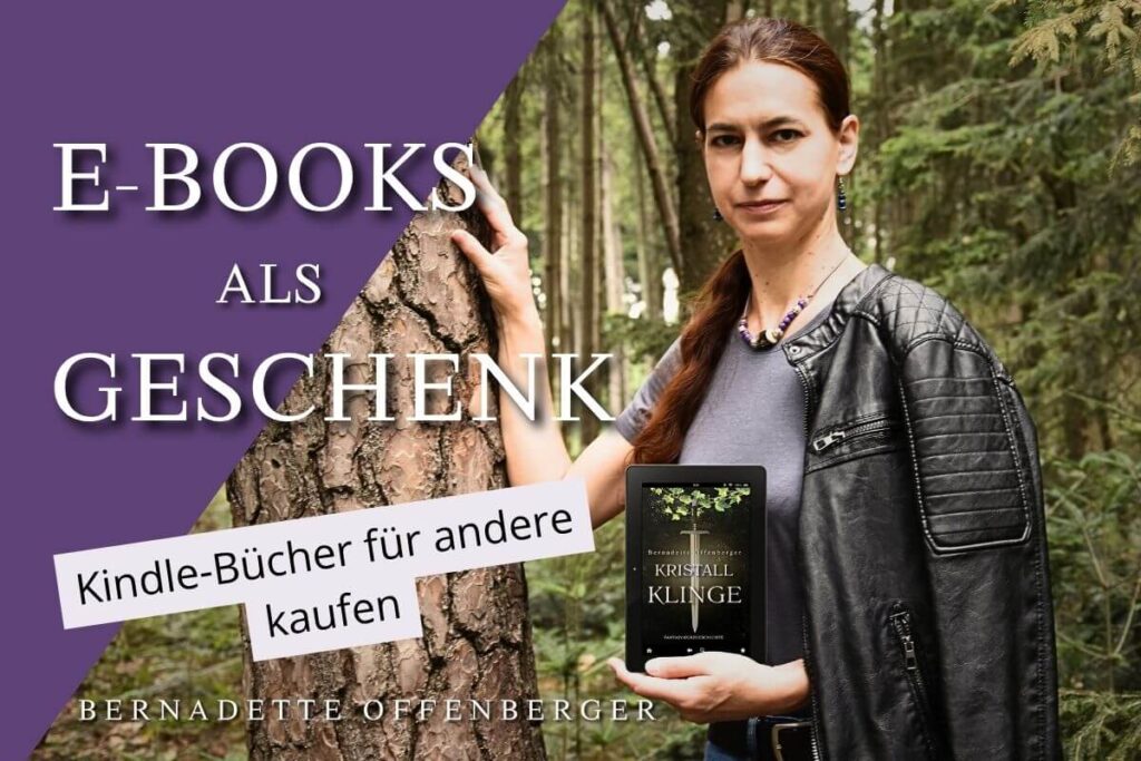 Autorin lehnt mit einer Hand an einem Baumstamm, in der anderen hält sie ein E-Book. Titelbild für den Artikel "Kindle-Bücher verschenken".